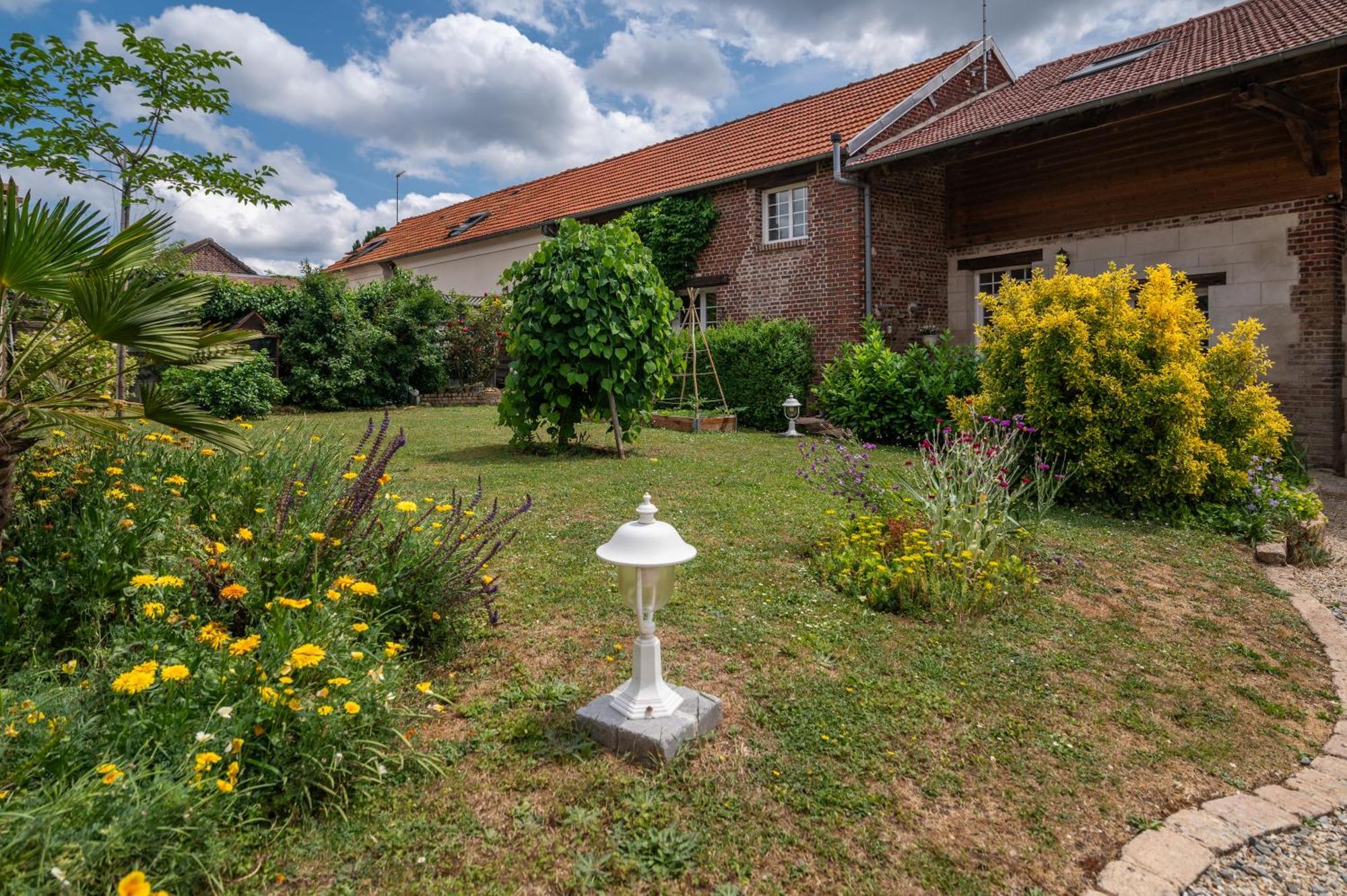 Gite Cosy Green Chevincourt Exterior photo