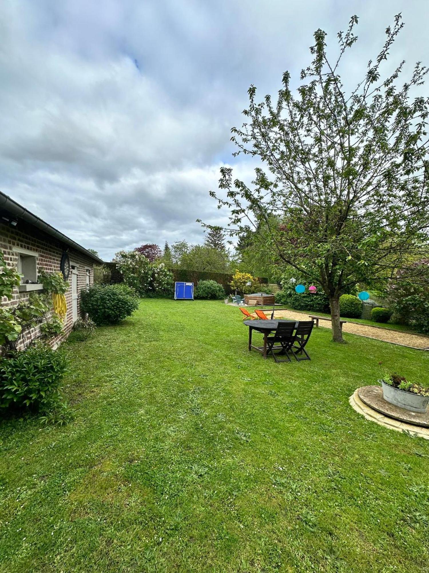 Gite Cosy Green Chevincourt Exterior photo